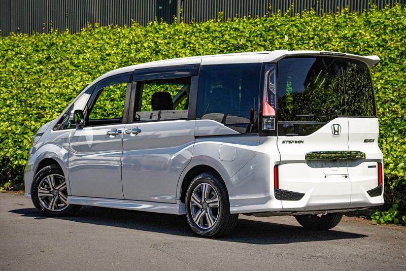 2018 Honda Step Wagon