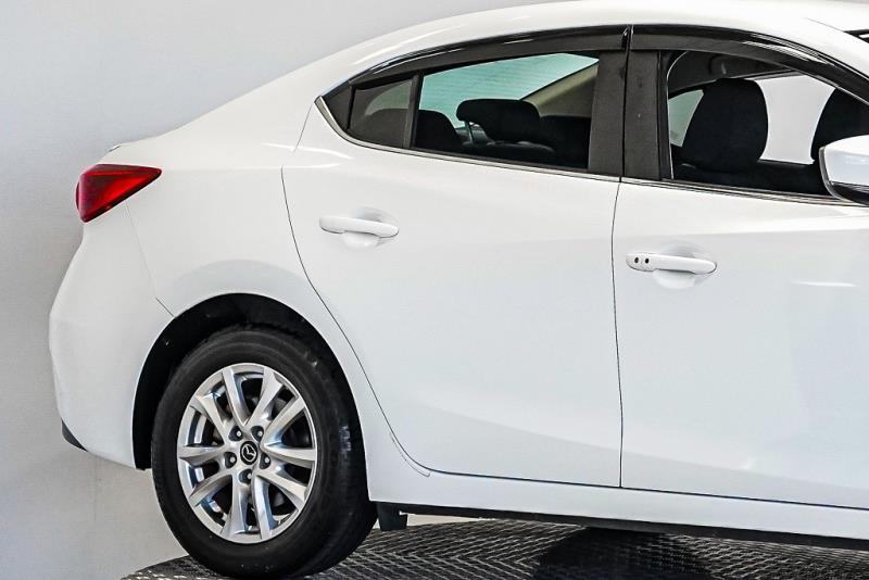 2017 Mazda Axela Hybrid