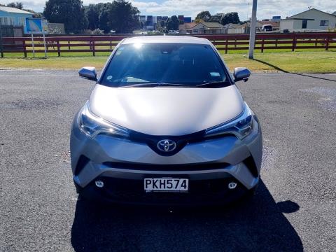 2018 Toyota C-HR Hybrid G - Thumbnail