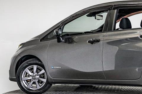 2019 Nissan Note e-Power Black Arrow - Thumbnail