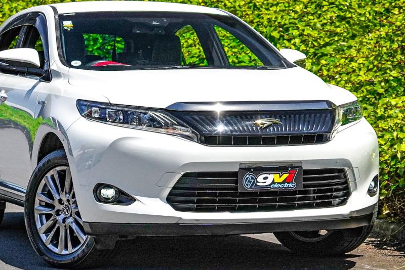 2014 Toyota Harrier Premium Hybrid