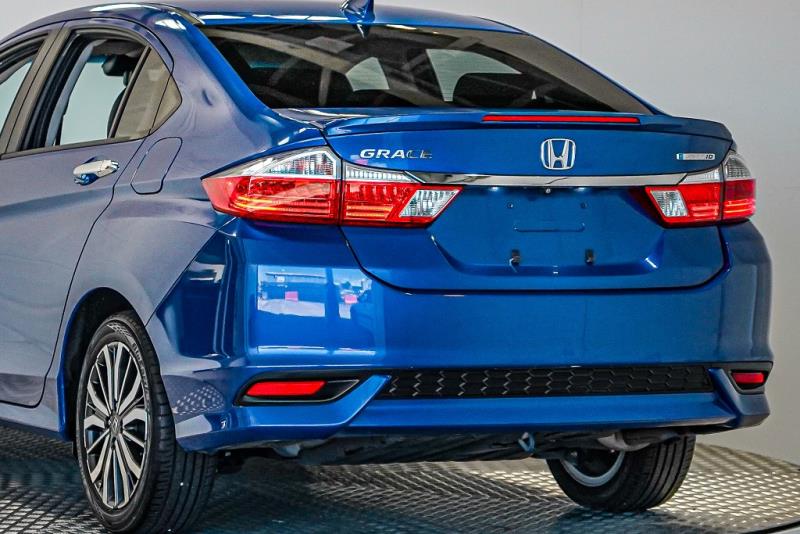 2017 Honda Grace EX Hybrid