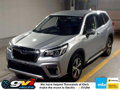 2019 Subaru Forester Hybrid Premium - Thumbnail