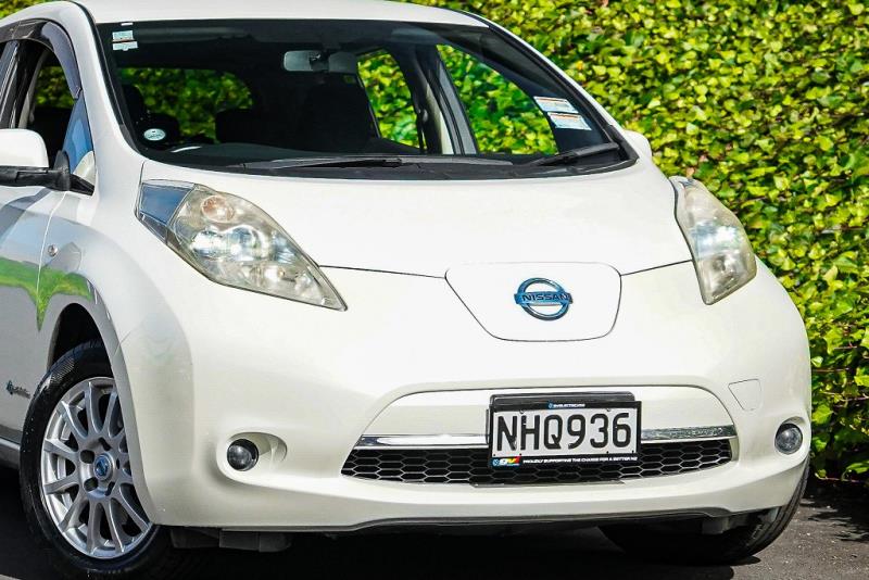 2013 Nissan Leaf 24X Full English