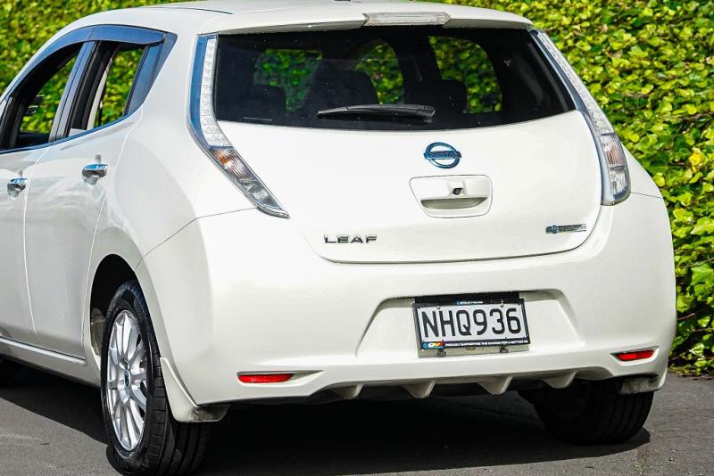 2013 Nissan Leaf 24X Full English