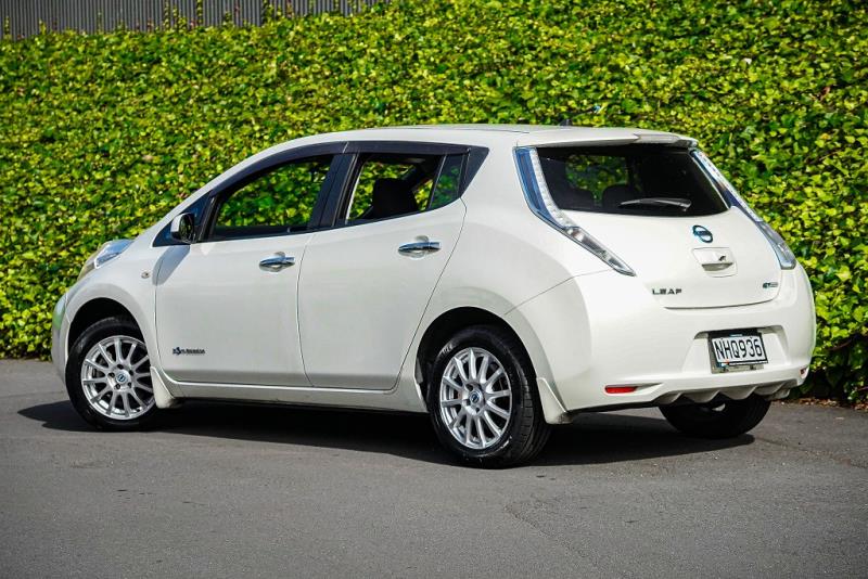 2013 Nissan Leaf 24X Full English