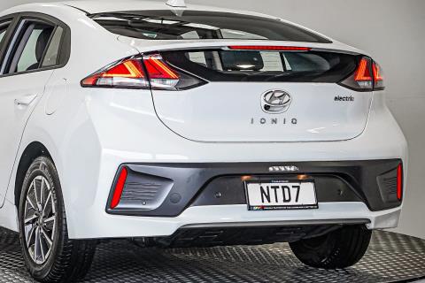 2021 Hyundai Ioniq EV 38kWh - Thumbnail