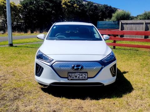 2021 Hyundai Ioniq EV 38kWh - Thumbnail